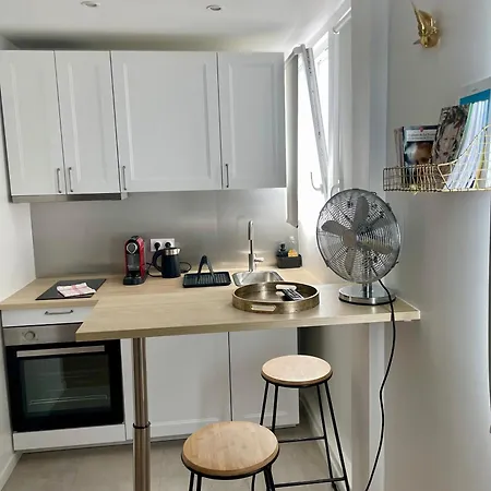 Joli - Place Morny Apartamento *
